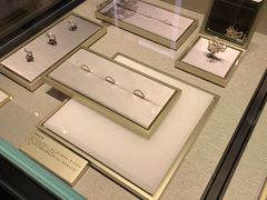 -梵克雅宝(国贸商城店)