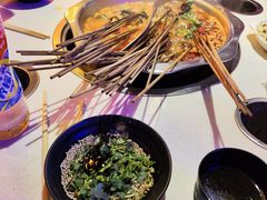 -钢管厂五区小郡肝串串香火锅(人民广场店)