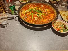 -吃城都·鱼蛙火锅(西玉龙街店)