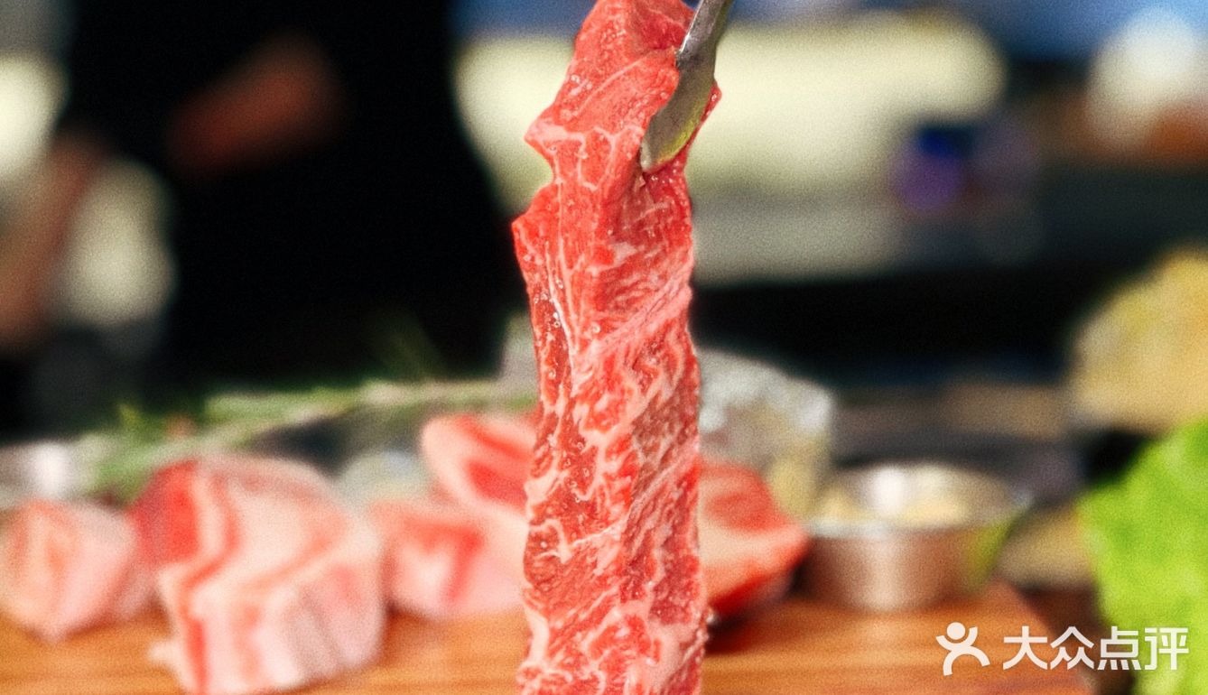 魔都探店！可以吃到伊比利亚黑毛猪的韩料天花板GIN PORK