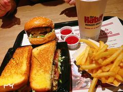 -The Habit Burger Grill 哈比特汉堡(复兴soho店)