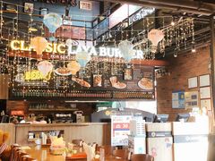 -拉亚汉堡经典餐厅(商城路店)