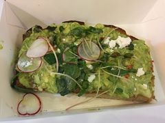 牛油果吐司-Egg•Allday Brunch(襄阳北路店)