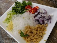 配菜-官塘陈记鱼生·潮汕砂锅粥·牛肉火锅(潮枫路总店)