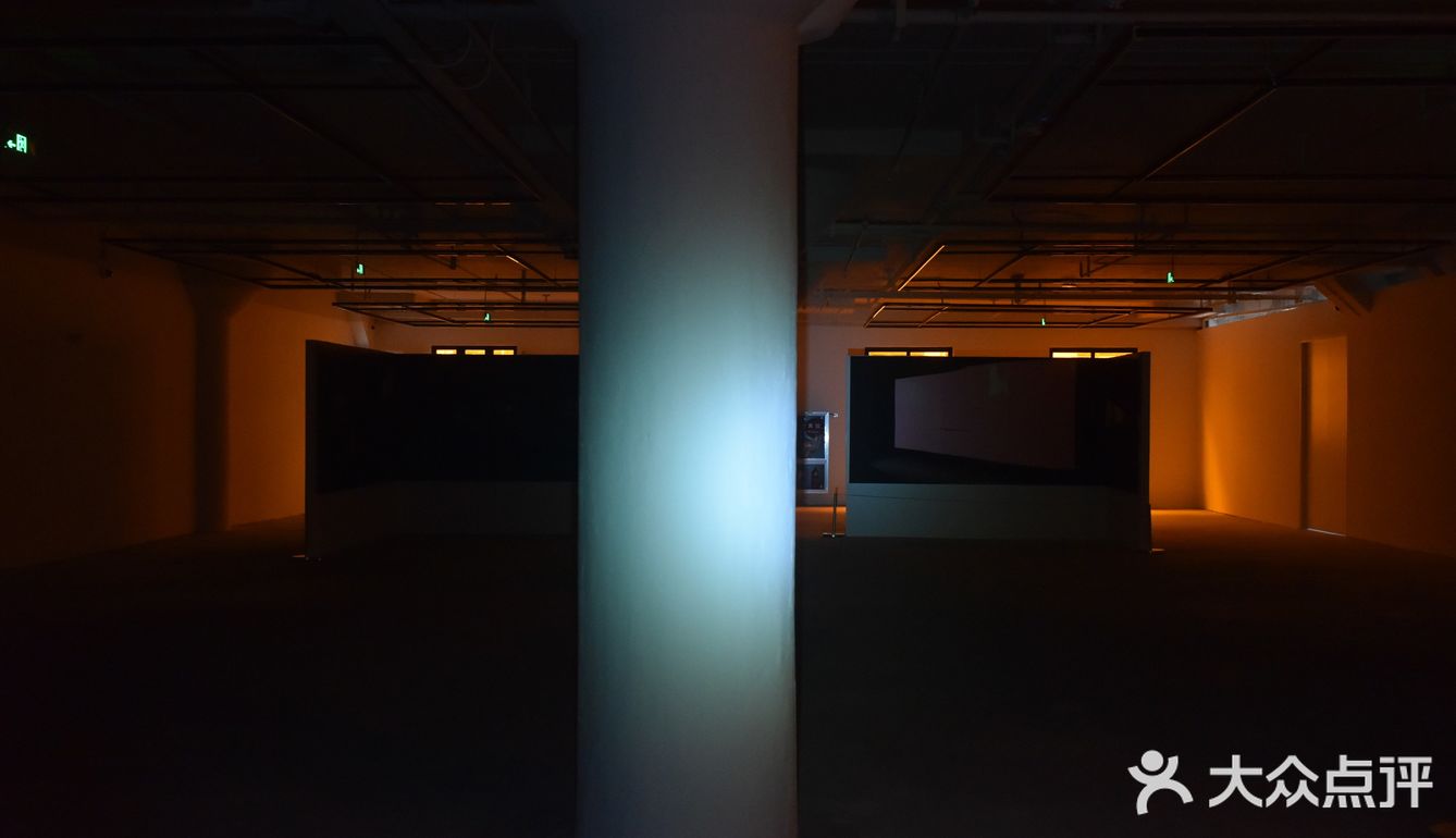 【魔都艺展地图】哪里有阴影，那里就有光