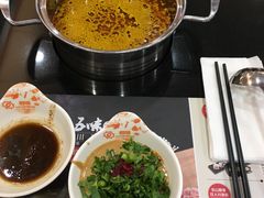 -呷哺呷哺(哈尔滨红博购物广场店)