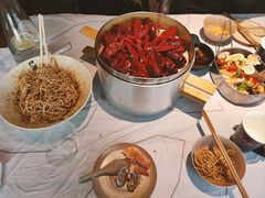 -巴厘龙虾·榜首油焖大虾(音乐学院·沿江酒馆店)