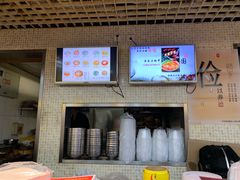 -红鼻子桂林米粉(金唐新光界店)