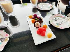 -亚龙湾喜来登·美景台大堂吧
