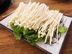 金针菇-毛辣果·贵州红酸汤牛肉火锅(西单店)