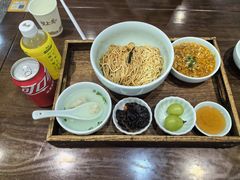 -蟹上黄·蟹黄面·江南糖水(人民广场店)