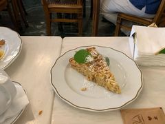 -Majestic Café