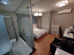 -德全心悦酒店(北京金台路地铁站店)