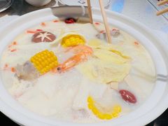 -三人行骨头王火锅(长寿店)