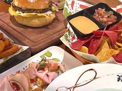 -Famous肥猫墨西哥音乐餐吧(五棵松华熙LIVE店)