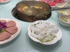 -犇鼎牛潮汕牛肉火锅(新辰里学清路店)