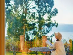 -昆明春城湖畔度假村