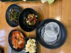 -肉甲韩国木炭烤肉(新壹街1店)