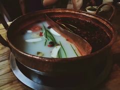 -宽板凳老灶火锅(簋街店)