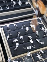 -凤凰县苗族银饰锻制技艺传习所