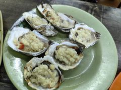 炭烧蒜蓉生蚝-贞姨美食·老字号海鲜大排档