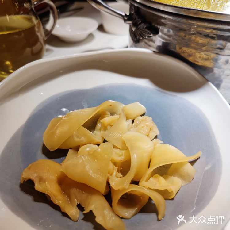 一定注意了要提前预订。店内不大