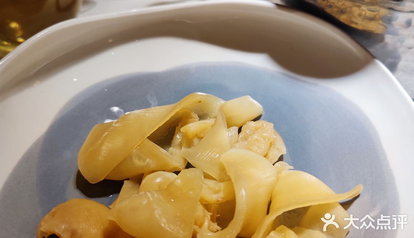 一定注意了要提前预订。店内不大