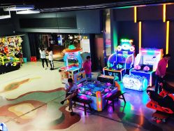 -嗨翻Hi-Fun竞技主题乐园·蹦床团建生日聚会(五棵松华熙店)