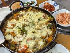 -亲昵春川鸡排(韩国美食街店)