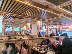 -沸炉重庆老火锅(军事博物馆店)