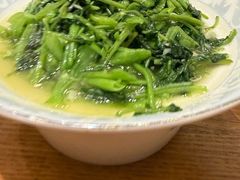 -琥珀老六龙虾(四里河店)