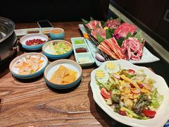 -明洞阿姨·韩式酱蟹烤肉·创意料理(三元桥店)