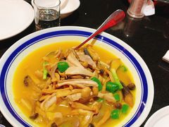 -铜锣湾·有麝自然香(渝北财富中心店)