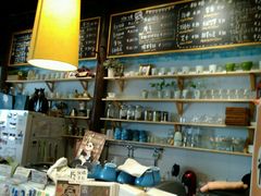 -猫的天空之城概念书店(杭州南宋御街店)