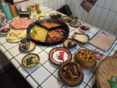 -巴卤社老火锅(财富店)