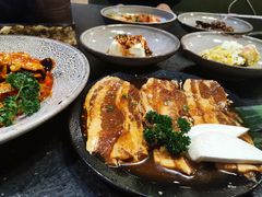 -草家酱蟹炭火烤肉店(珲春南路一店)