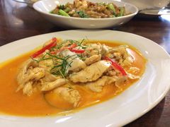 -Dang restaurant (patong phuket)