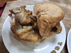 澳门猪扒包-百福麵家(新馬路店)