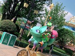 -七彩云南欢乐世界