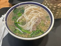 -云阿蛮云南生烫牛肉米线(奉贤路店)