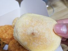 鳕鱼小贝-鲍师傅糕点(江苏路店)