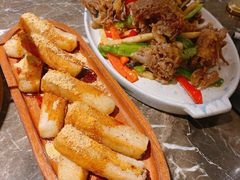 -三人行骨头王火锅(长寿店)