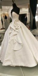 -VV新娘婚纱礼服体验馆