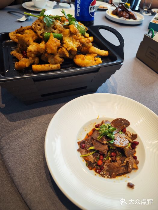 荷塘秋月·本帮江浙菜(国权路店)图片