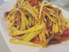 -兔行天下-鸿鹤鲜锅兔(中海国际店)