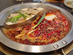 -沸炉重庆老火锅(军事博物馆店)