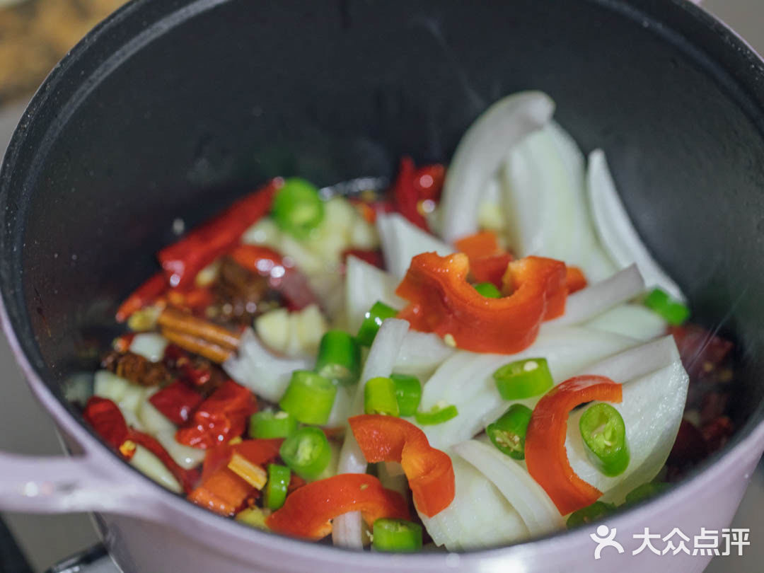 年夜饭食谱-麻辣鸡翅煲，厨房的小心机都在这