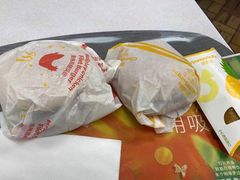 麦辣鸡腿堡套餐-麦当劳(城西银泰店)