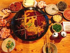 -岗上渣渣老火锅(两路口店)