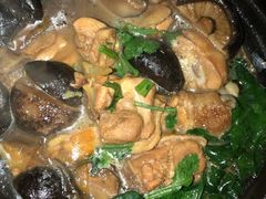香菇粉皮鸡-万和春排骨砂锅米饭(湖北路店)